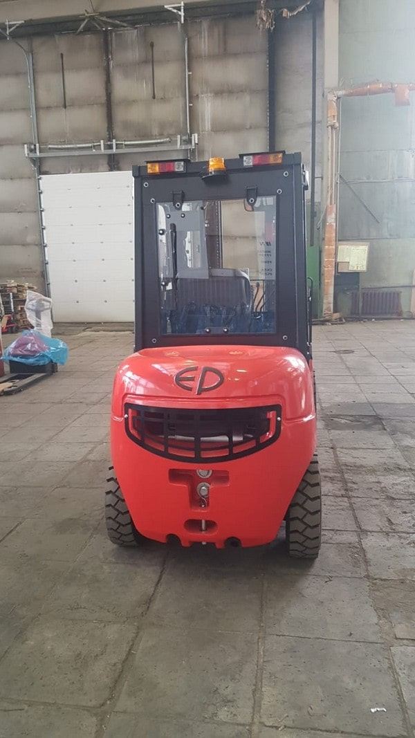 Автопогрузчик дизельный EP CPCD30T3