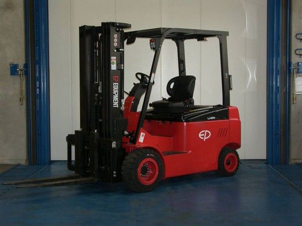 Электропогрузчик EP CPD30L1S